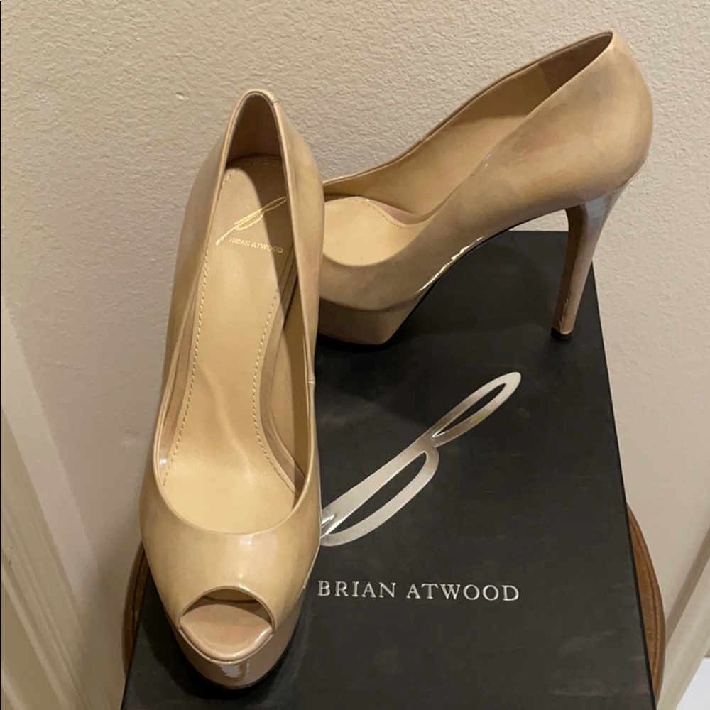 Brian Atwood Classic Peep-toe Pump